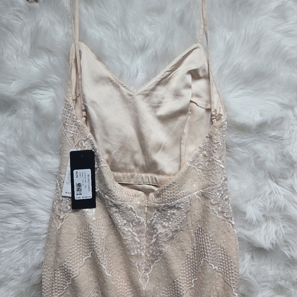 NWT Marciano Jordanna Lace Style Dress Size Medium - Picture 9 of 9